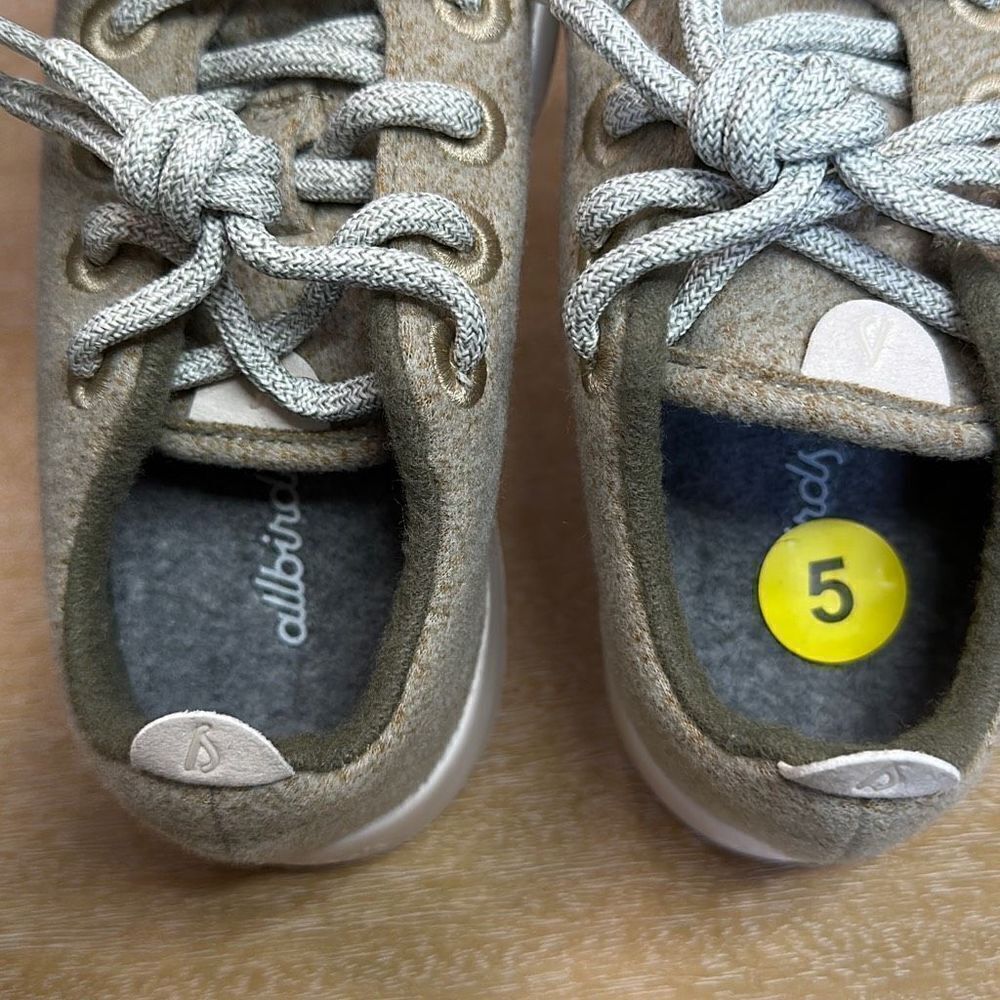 Allbirds Woolrunner - Picture 7 of 9